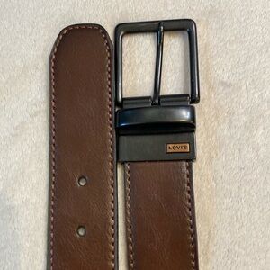 Levi’s brown/black reversible men’s belt Sz M 34-36